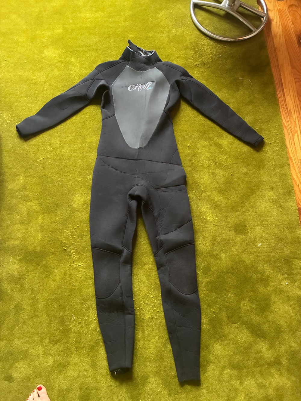 O'Neill Black and Navy Full-Body 3/2 Wetsuit sz 10